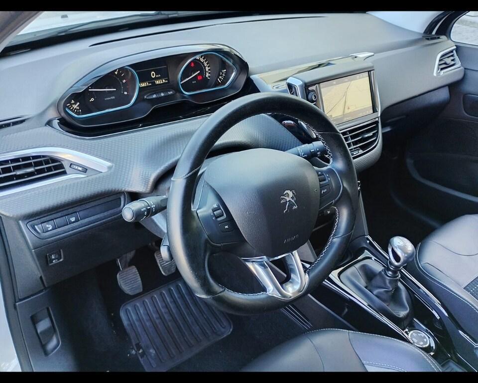 Peugeot 2008 1.5 BlueHDi Style