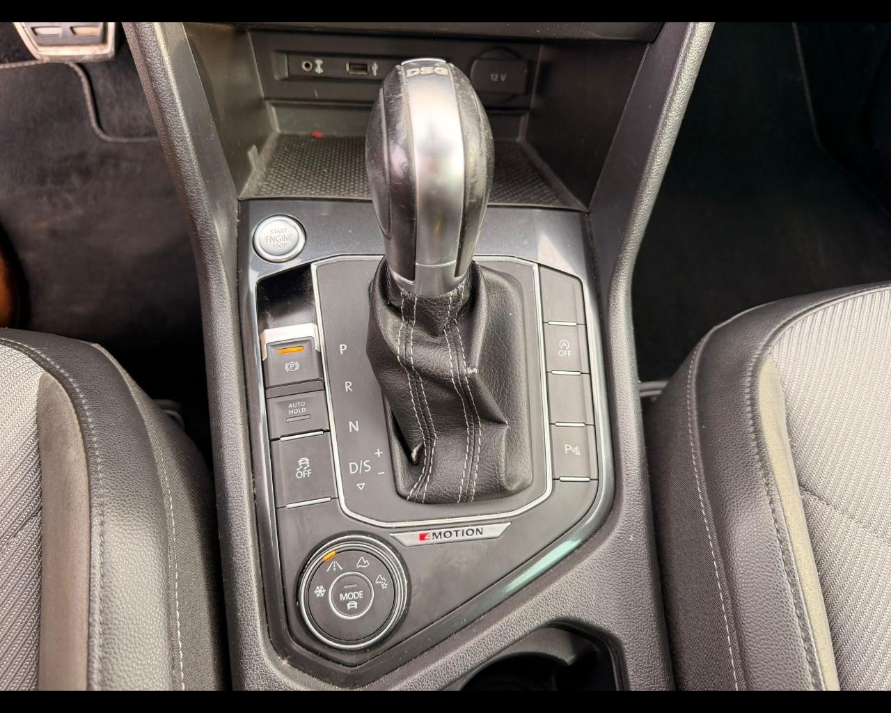 VOLKSWAGEN Tiguan II 2016 - Tiguan 2.0 tdi Style 4motion 150cv dsg