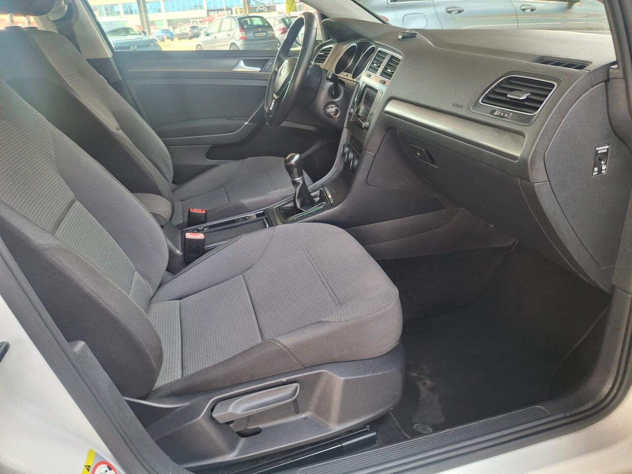 Volkswagen Golf 7--1.6 TDI 105cv. Highline BlueMotion Technology