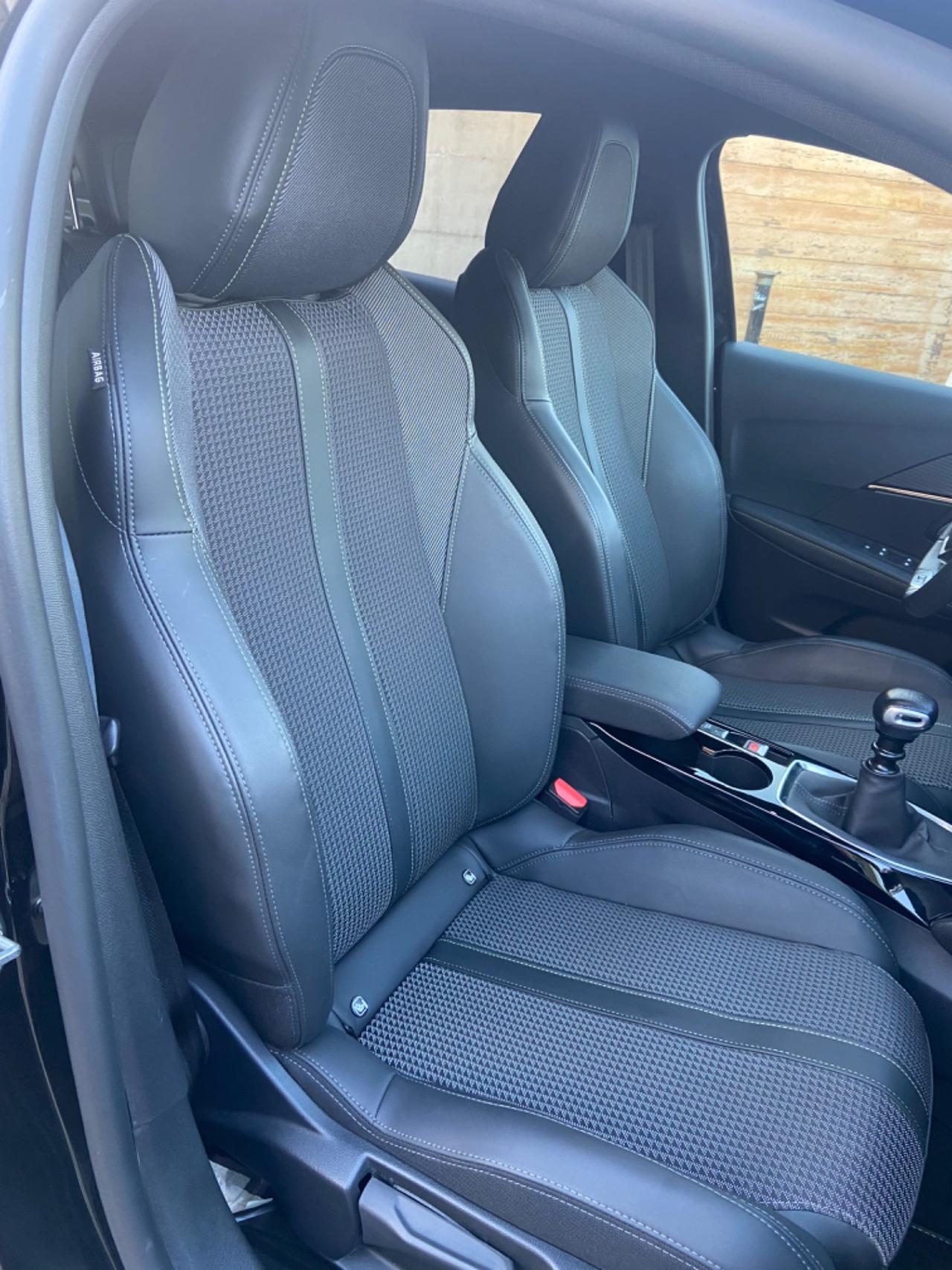 Peugeot 208 1.5 HDI 100CV GT LINE 9/2023 27.000km