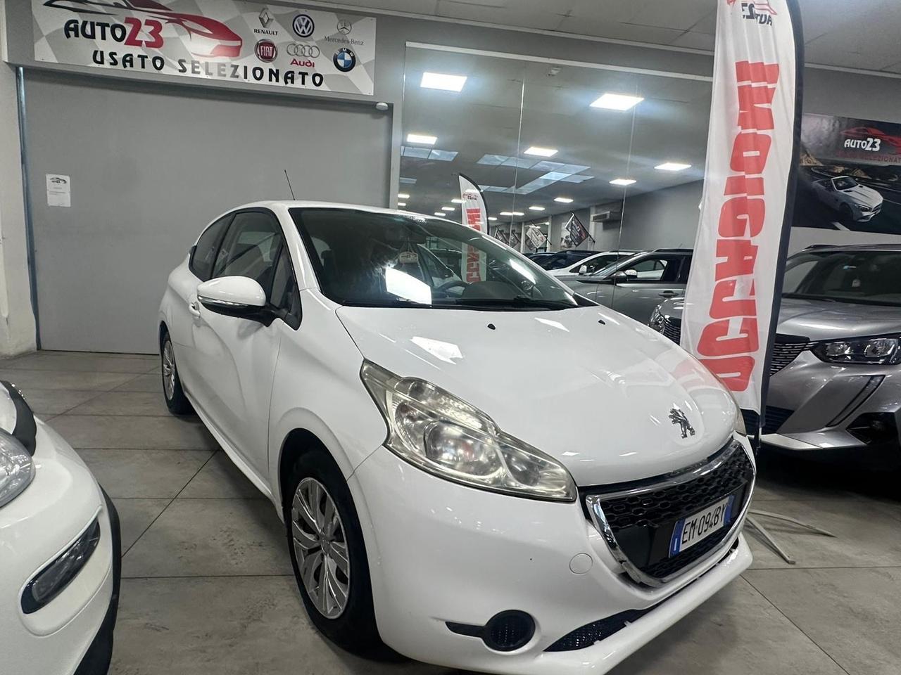 Peugeot 208 1.2 VTi 82 CV Gpl 3P. Allure Ok Neopatentati