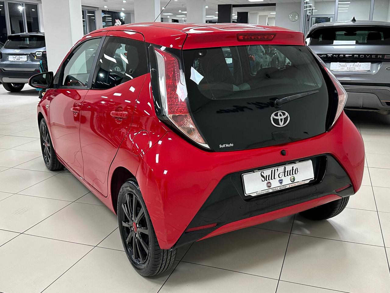 Toyota Aygo 1.0 VVT-i 69 CV 5 porte x-cite - 2015