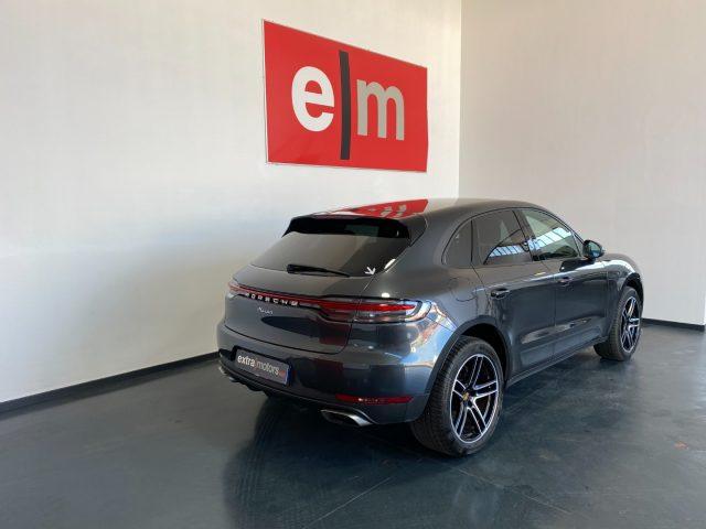 PORSCHE Macan 2.0