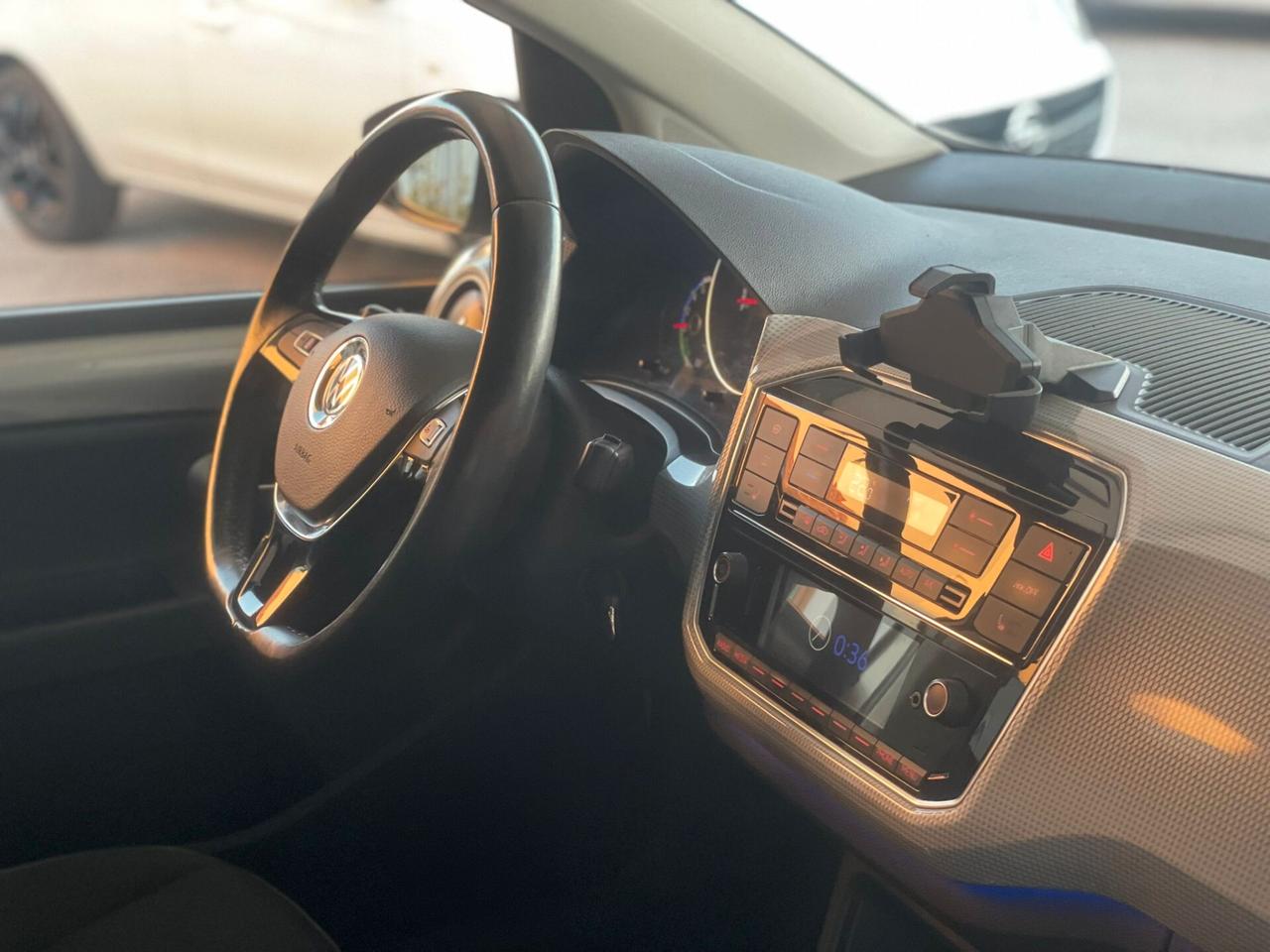 Volkswagen up! e-up! 82 CV