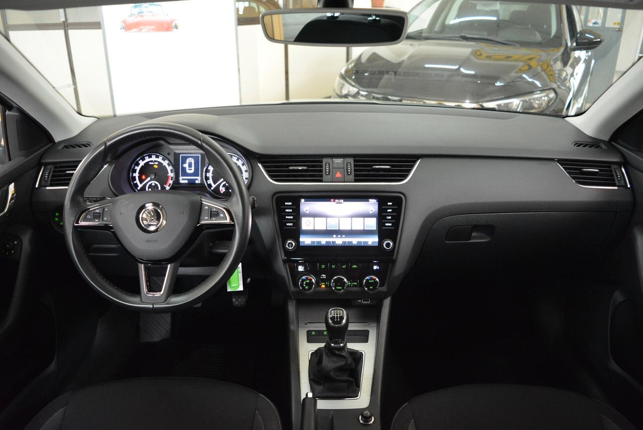 Skoda Octavia 1.6 TDI SCR 115 CV Wagon Executive DAB Navi