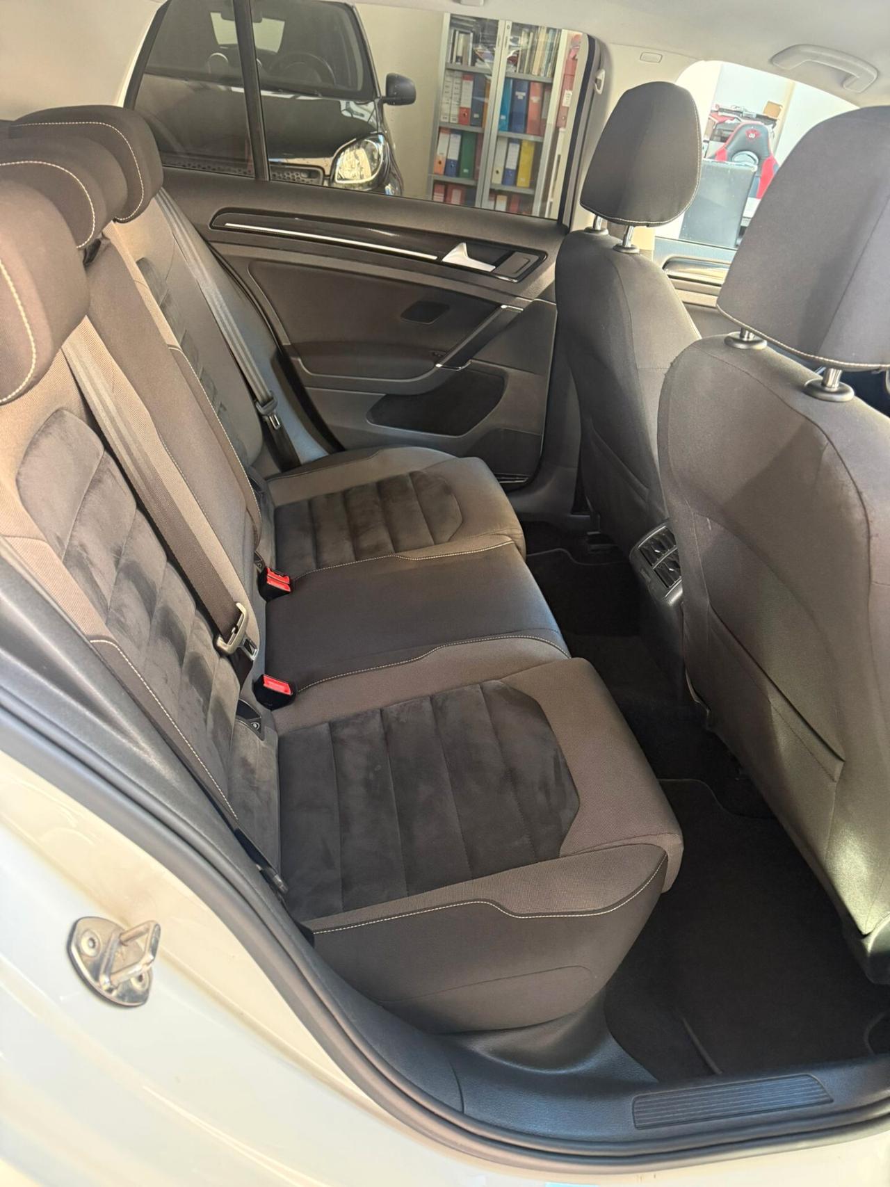 Volkswagen Golf 1.6 TDI 110 CV 5p