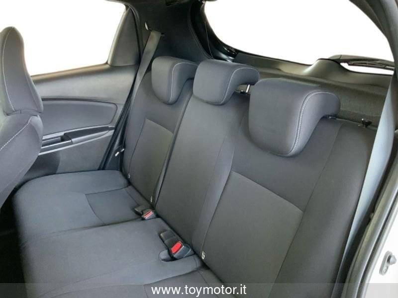 Toyota Yaris 3ª serie 1.5 Hybrid 5 porte Trend "White Edition"