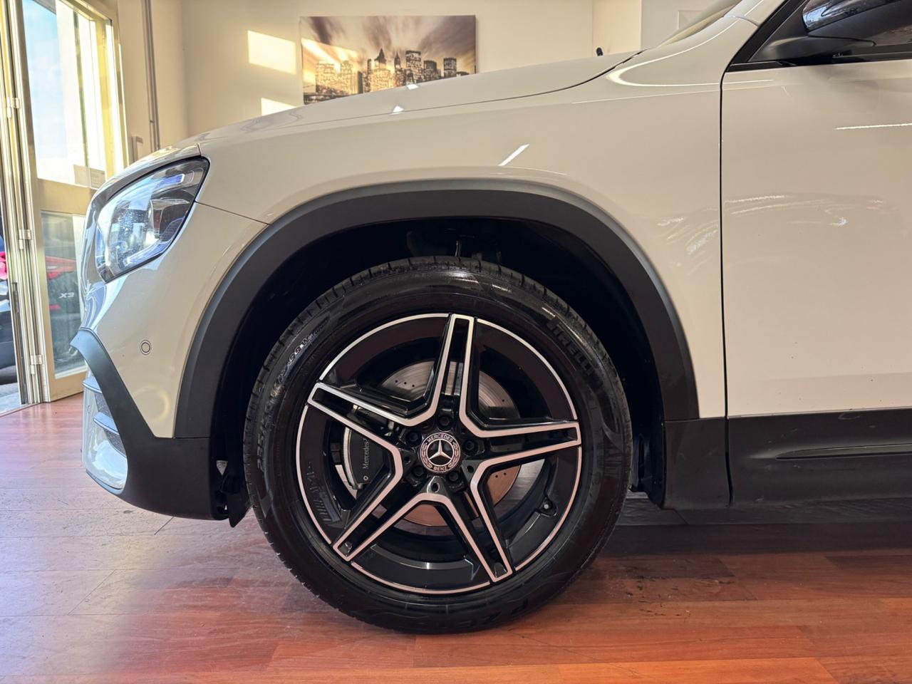 MERCEDES-BENZ GLB 200 d AUT. 4MATIC AMGLINE PREMIUM PLUS