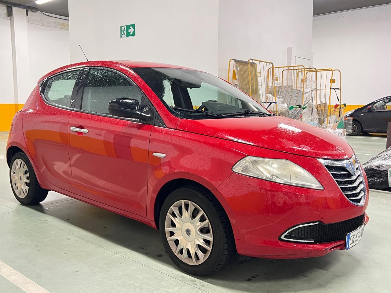 Lancia Ypsilon 1.2 69 CV 5 porte km 130.000 - 2011
