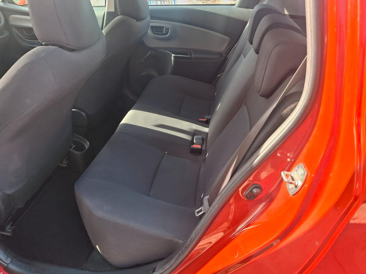 Toyota Yaris 1.0 5 porte Business neopatentati