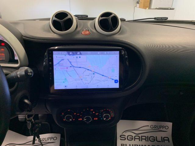 SMART ForTwo 1.0 Benzina Black Passion Strafull