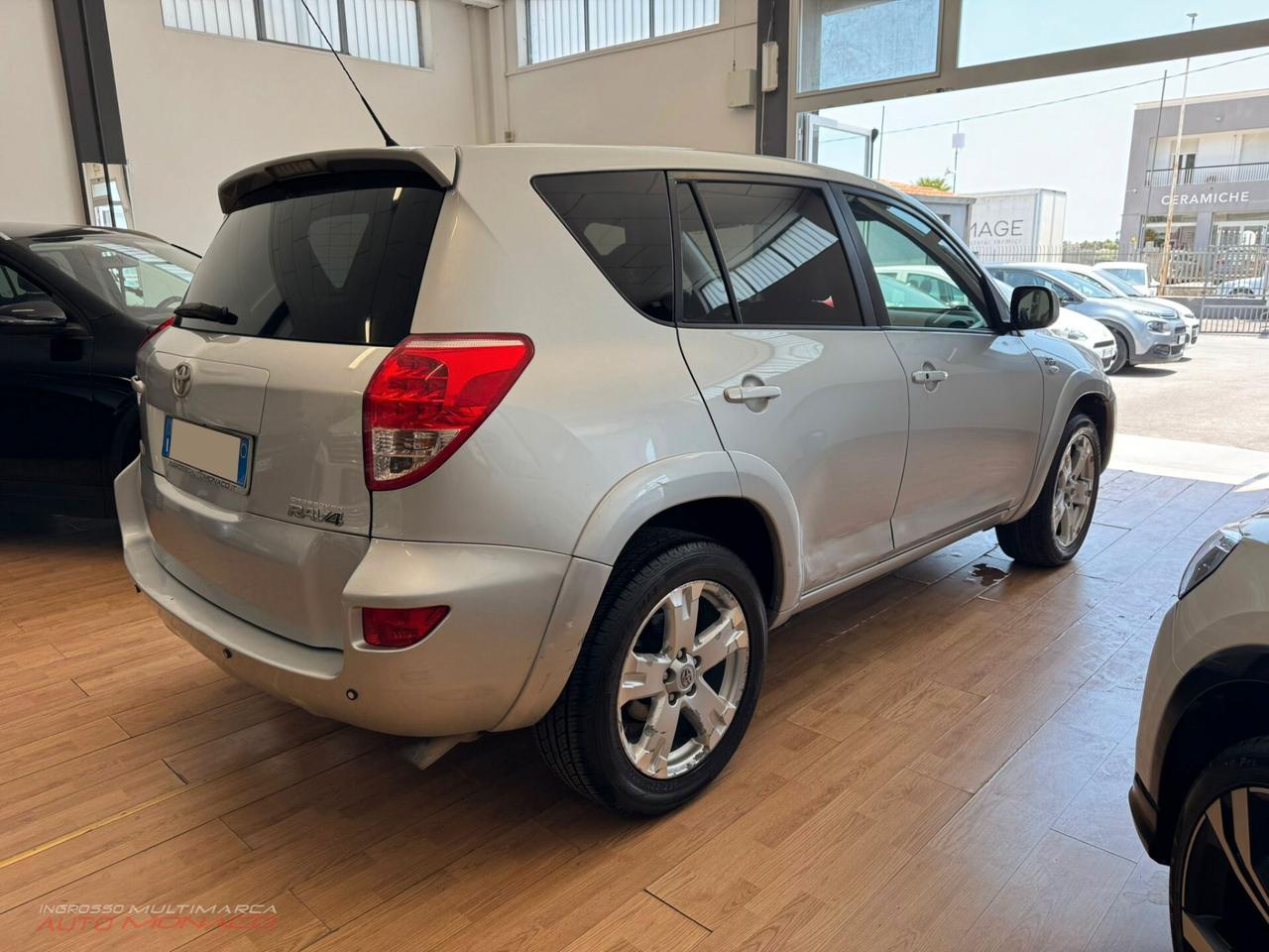 Toyota RAV 2.2 D-4D 177CV Luxury 2008