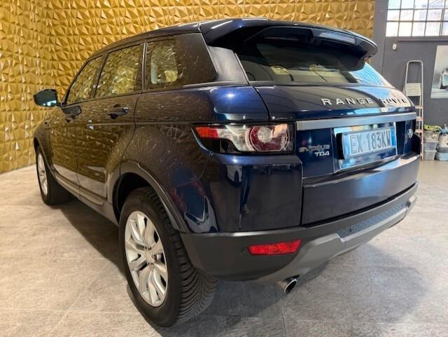 Land Rover Range Evoque 2.2 TD4 5p. Pure