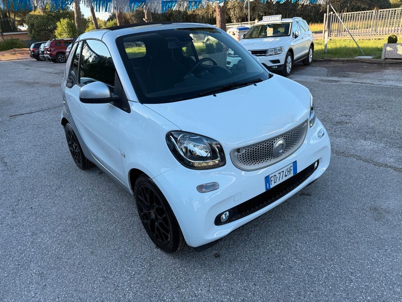 " UNA CHICCA " Smart ForTwo 70 1.0 cabrio Passion
