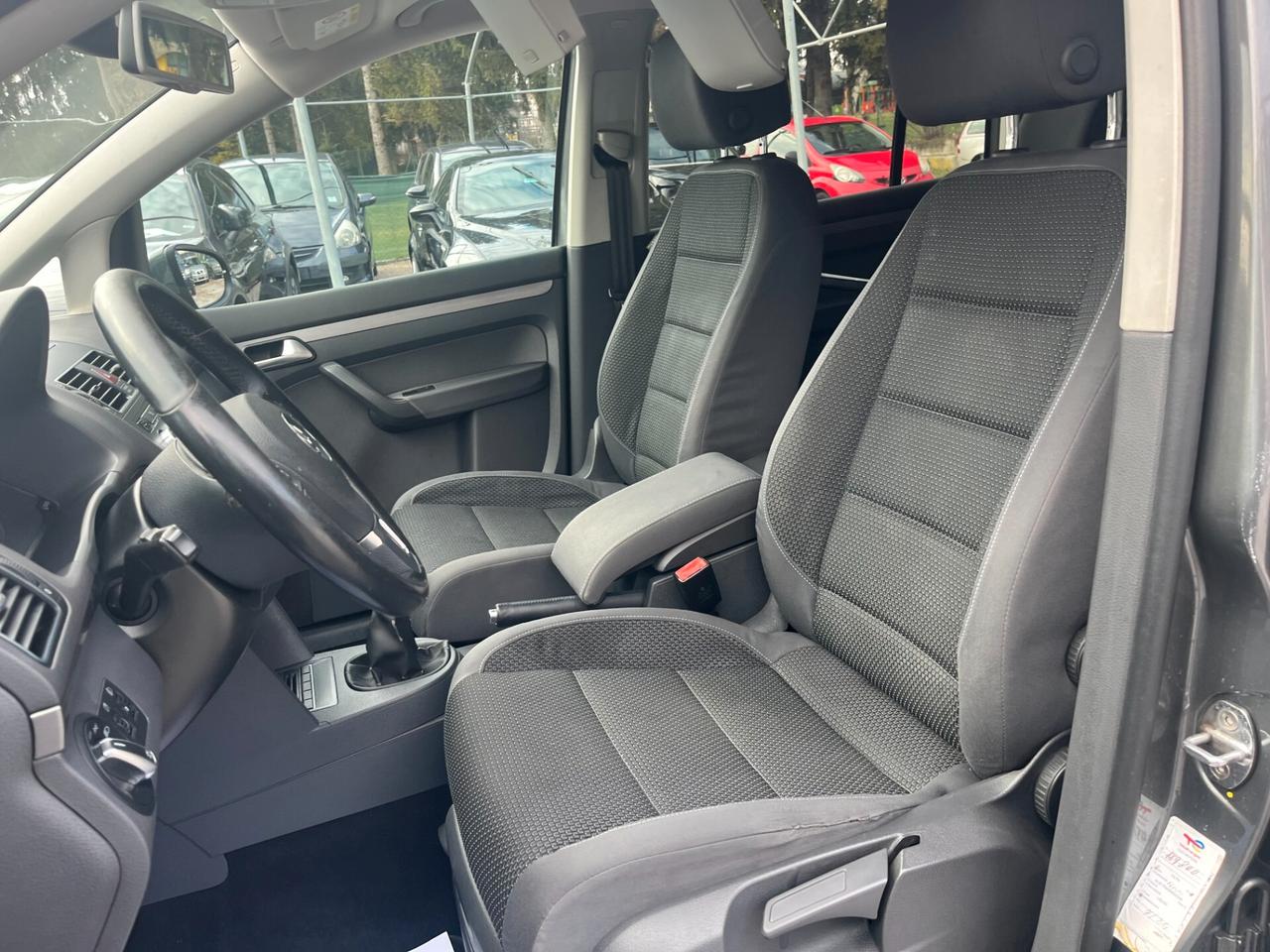 Volkswagen Touran 1.6 TDI Comfortline