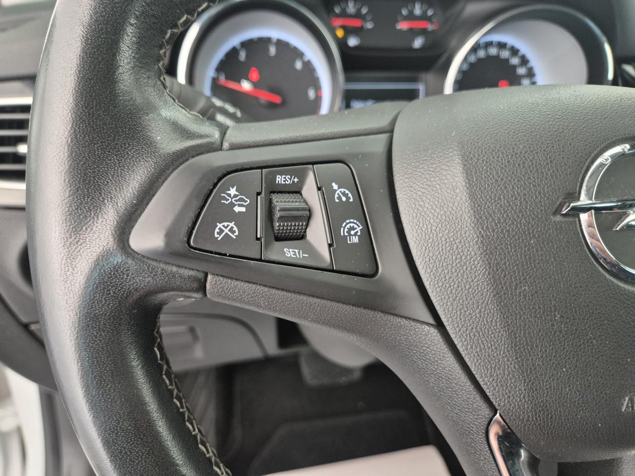 Opel Astra 1.6 CDTi 136CV Sports Tourer Business Elegance