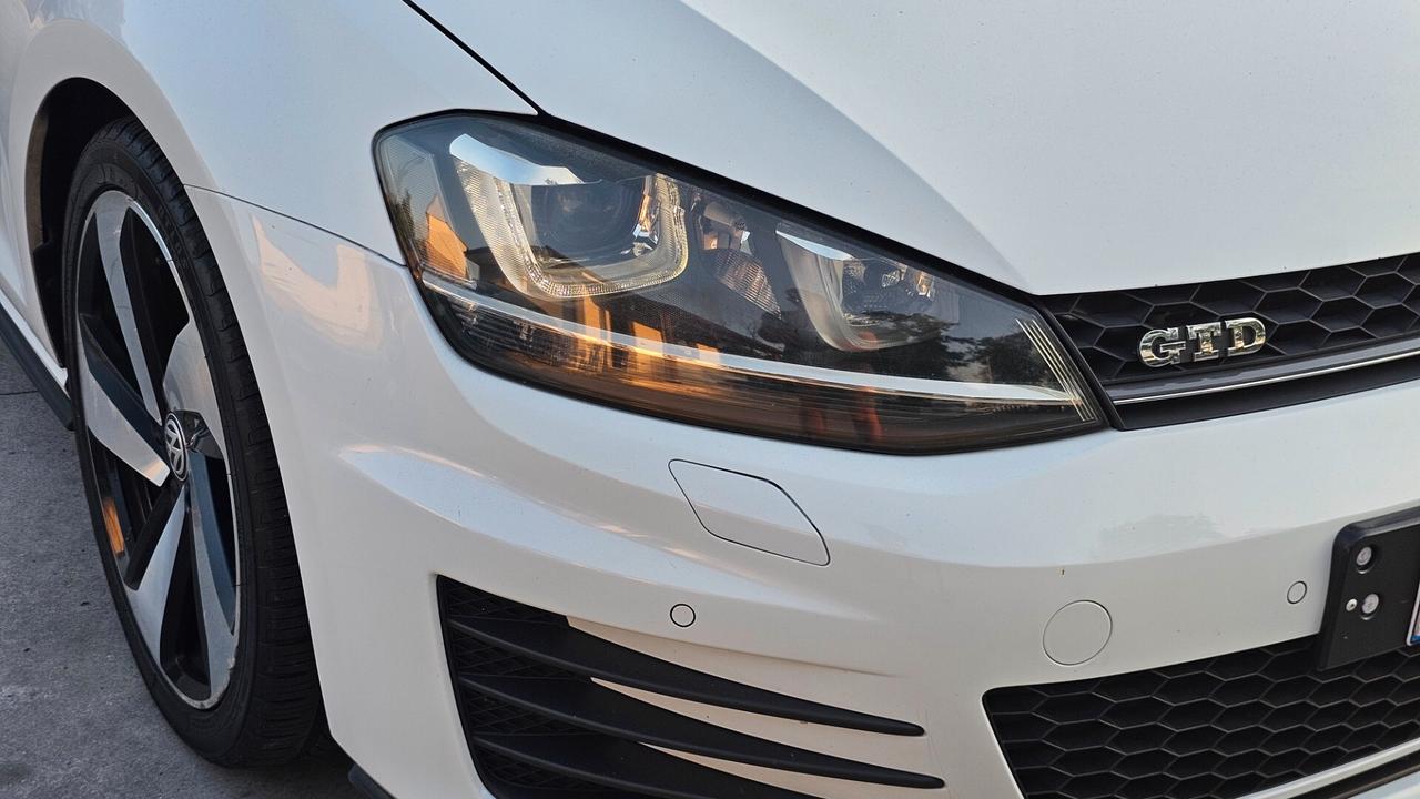 Volkswagen Golf GTD 2.0 TDI DSG BlueMotion Technology