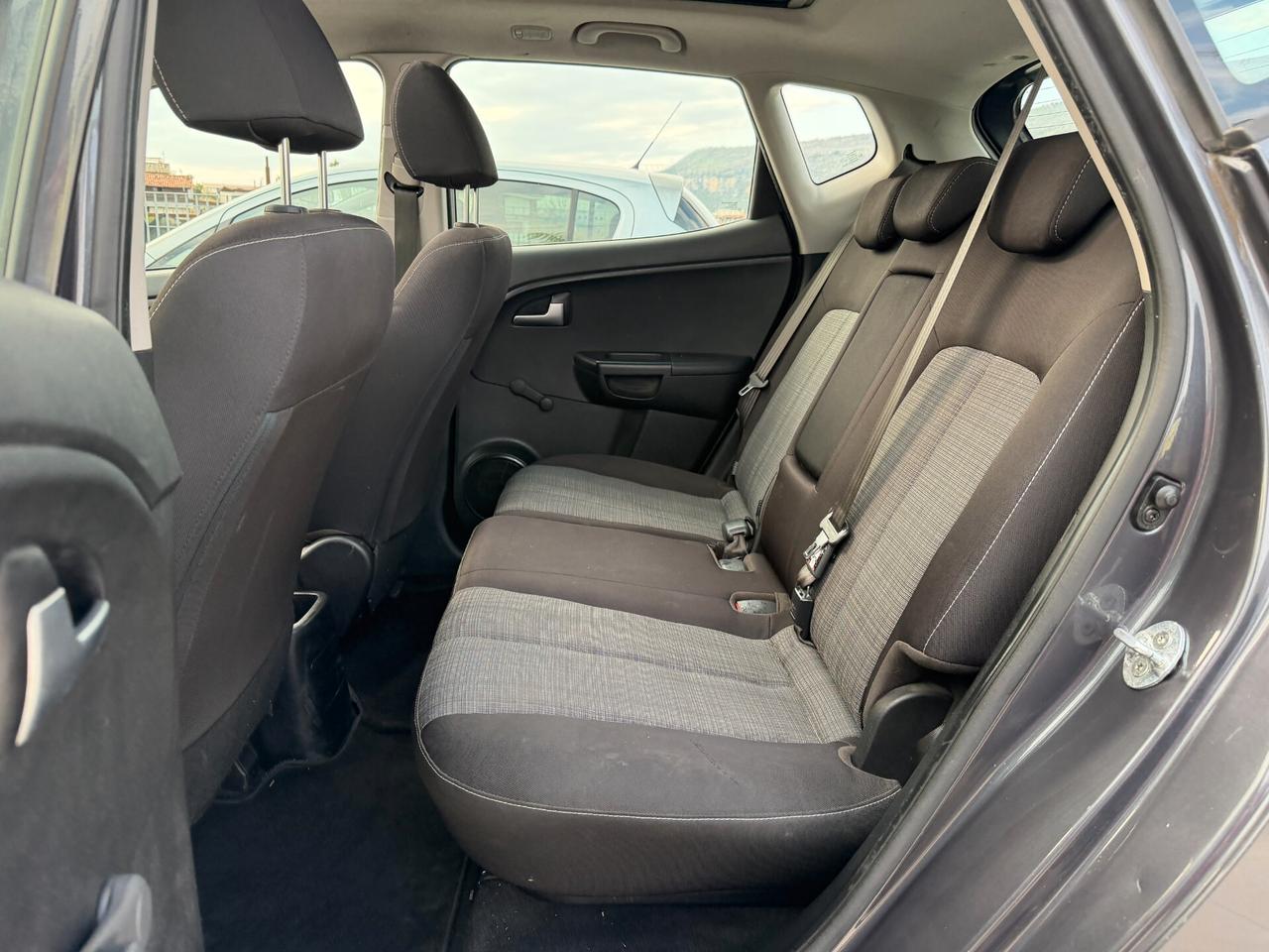 KIA VENGA ANNO 2013 1.4 DIESEL 90 CV