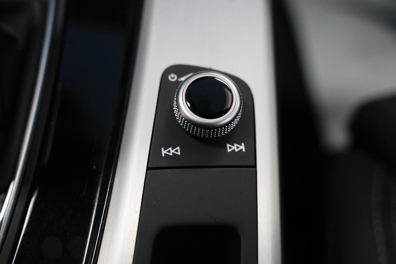 Audi A4 40 TDI S tronic line edition