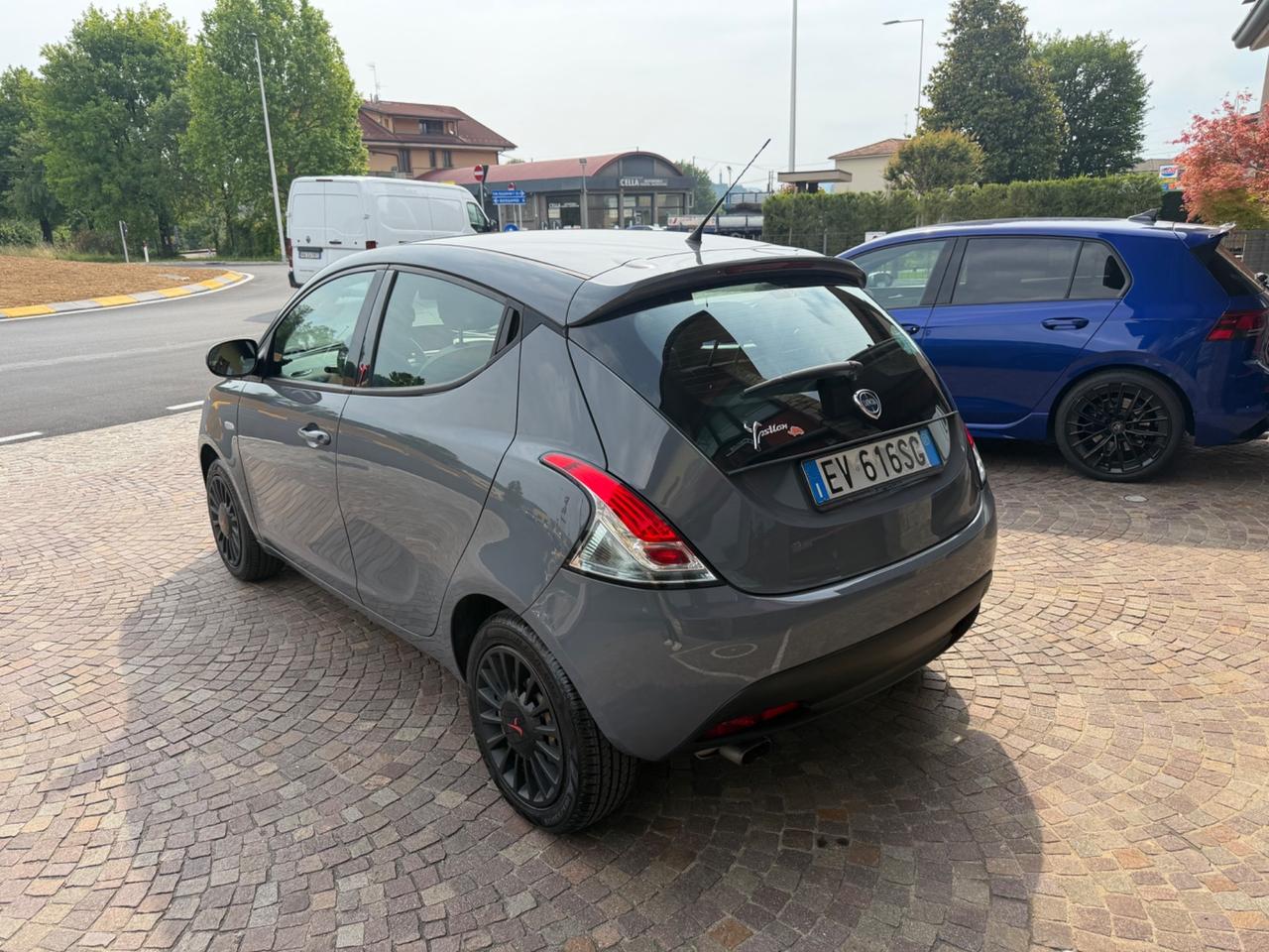 Lancia Ypsilon 1.2 69 CV 5 porte Elefantino