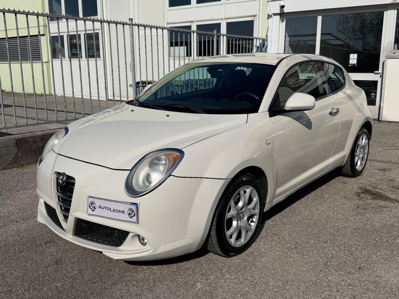 Alfa Romeo MiTo 1.6 JTDm 16V Distinctive Premium Pack
