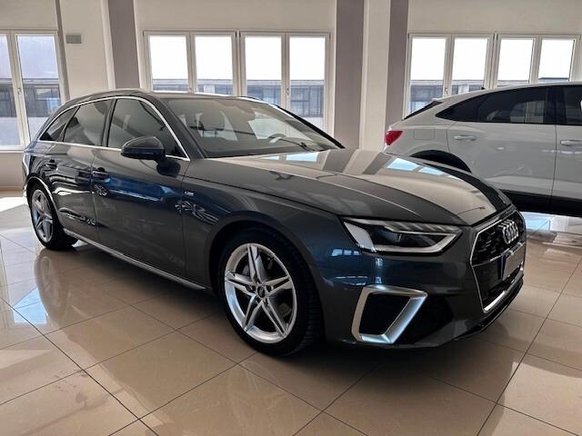 Audi A4 Avant 40 TDI quattro S tronic S line edition