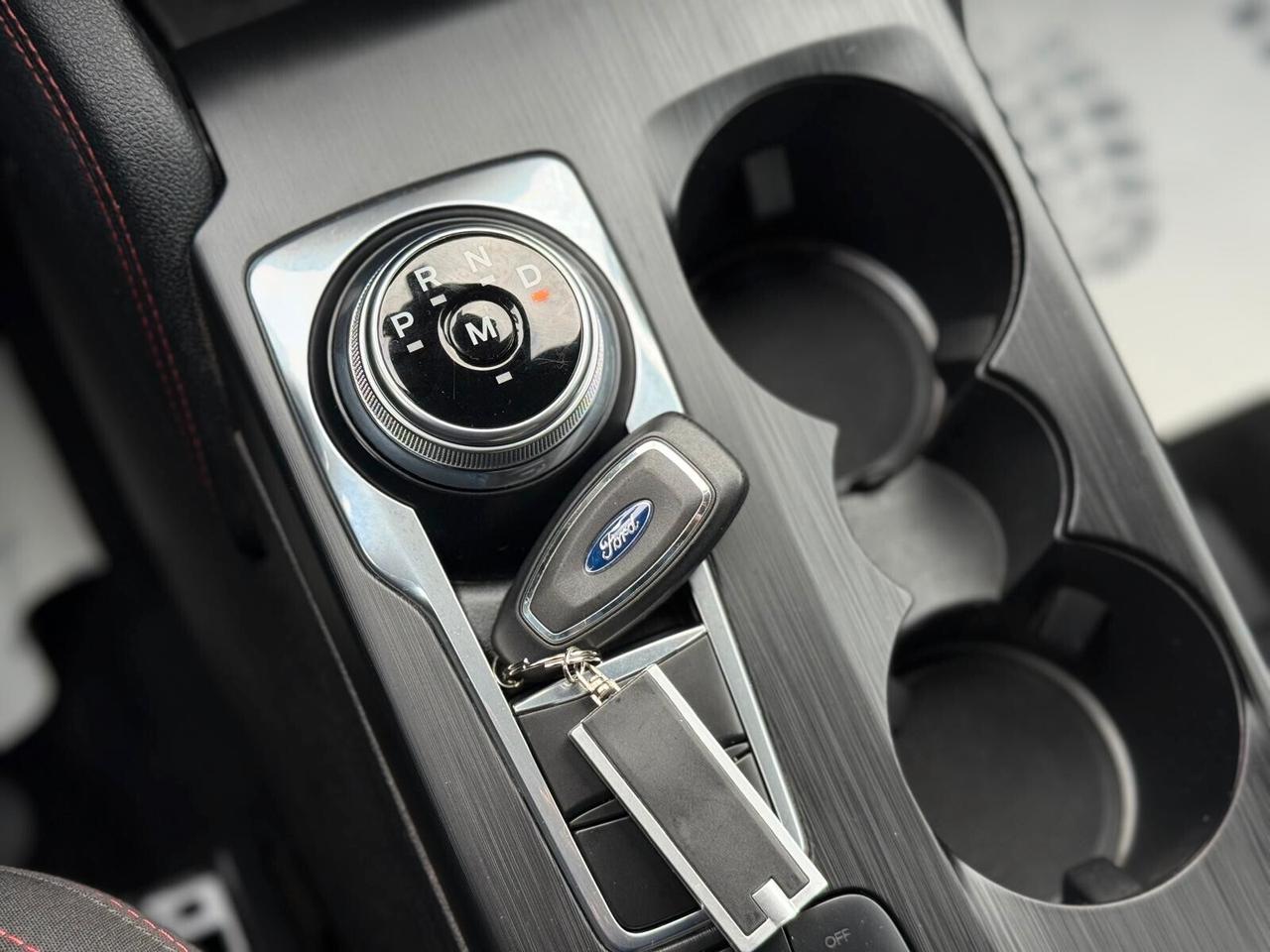 Ford Kuga 1.5 120cv ST-LINE Aut. N1 Autocarro 100% Detraibile