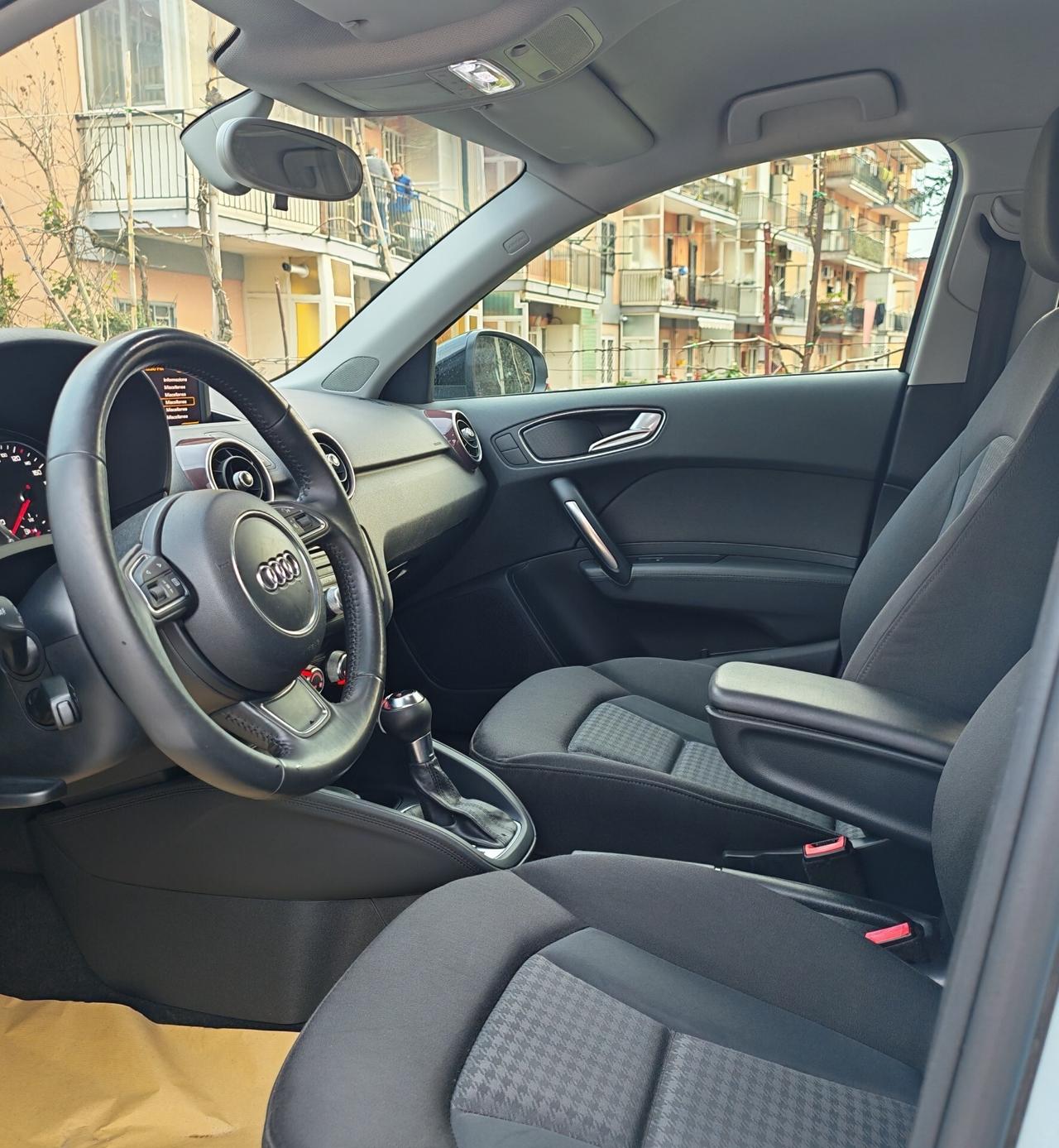 AUDI A1 SPORTBACK AUTOMATICA 1.6