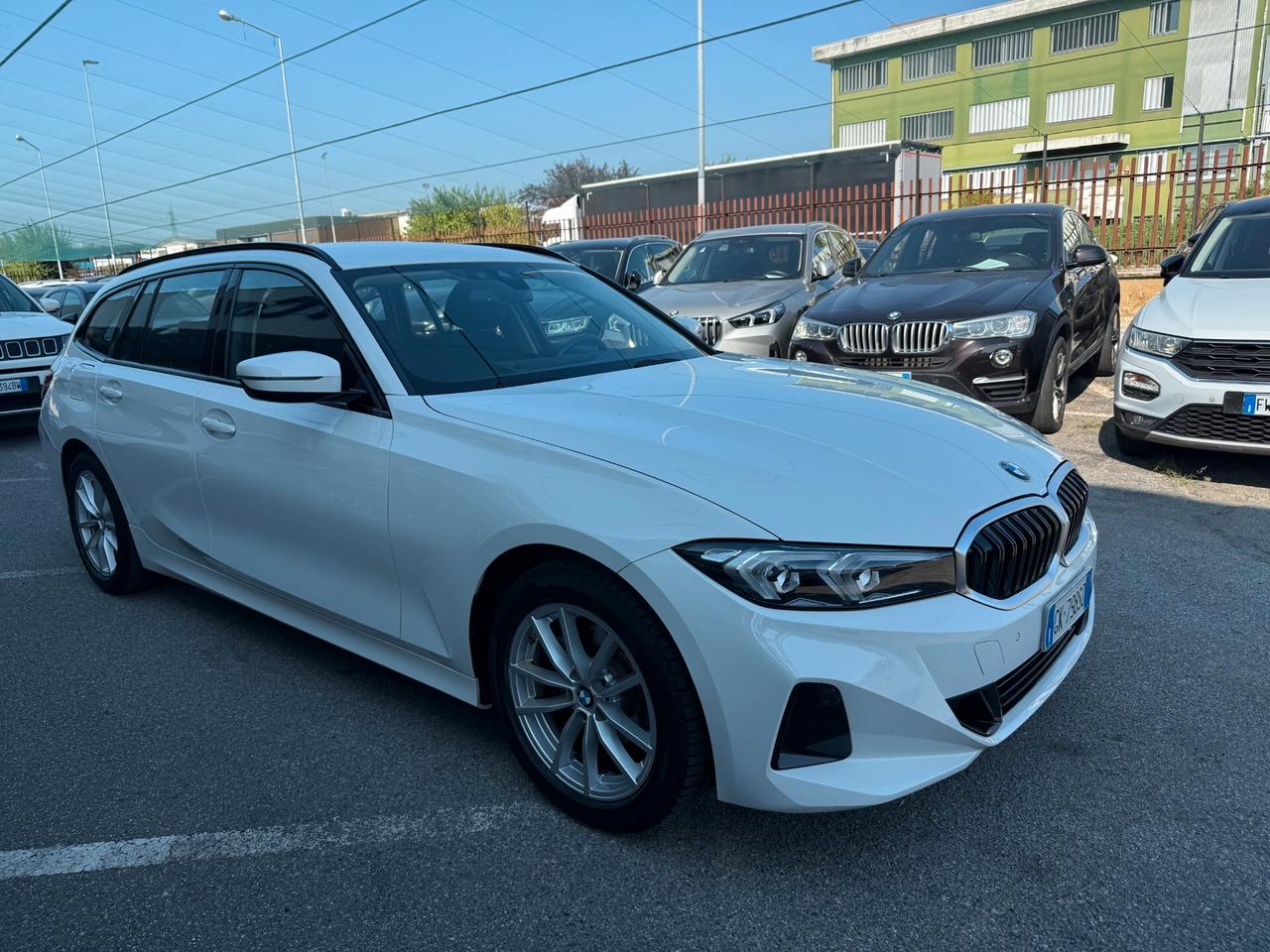 BMW 316 Touring mhev 48V auto