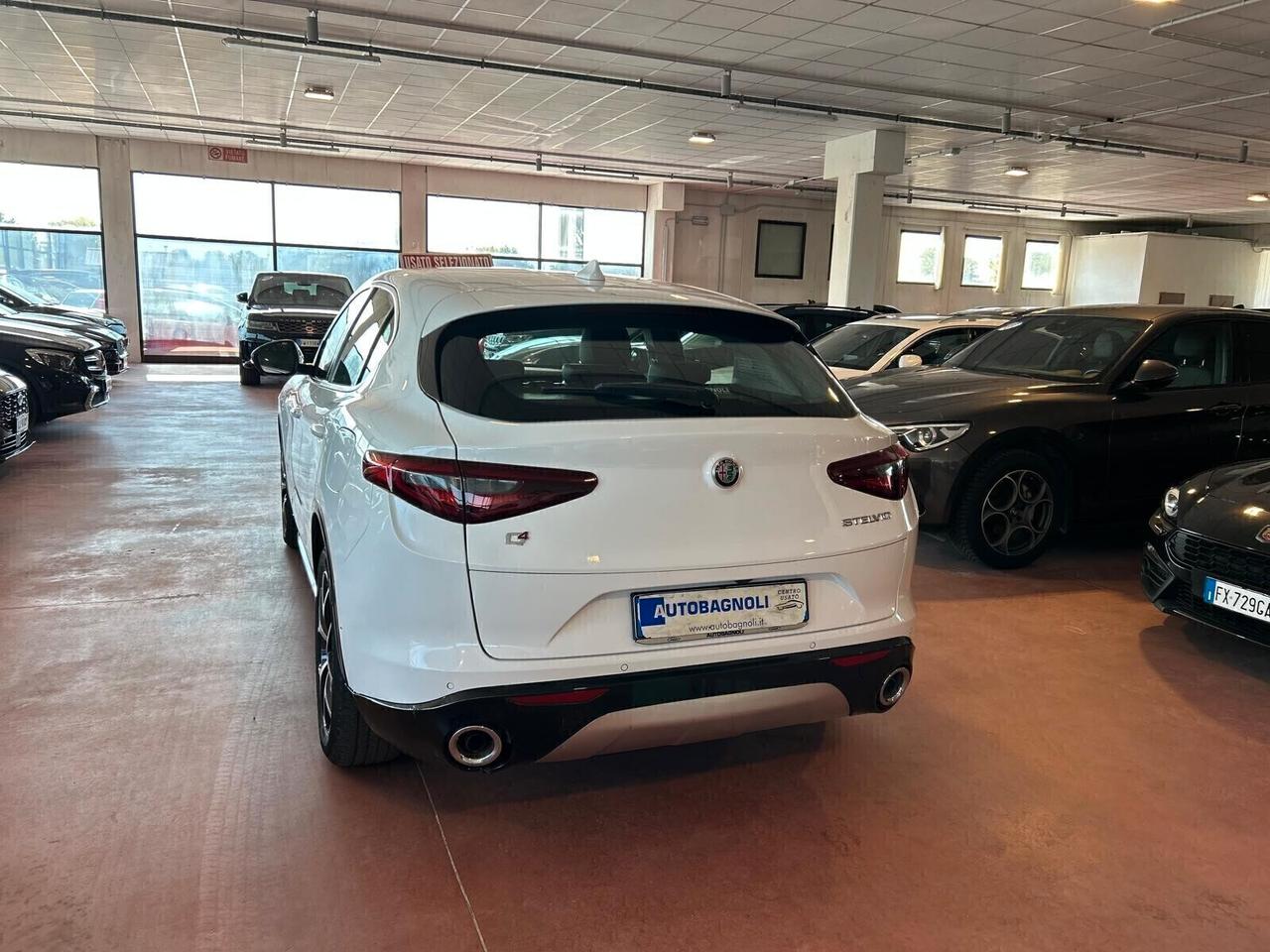 Alfa Romeo Stelvio Ti 2.2 Turbodiesel AT8 Q4 SPOTICAR