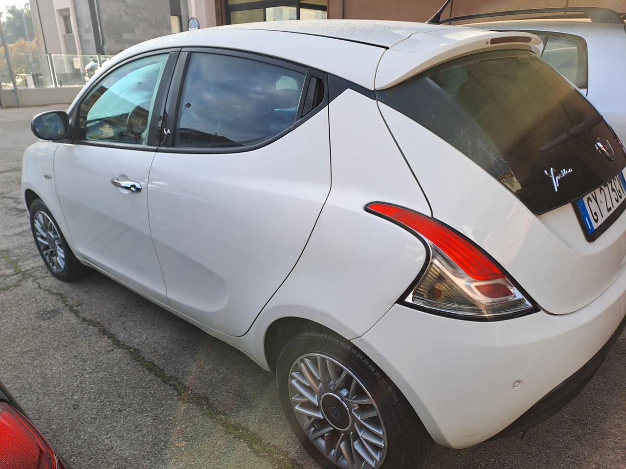 Lancia Ypsilon 1.3 MJT 16V 95 CV 5 porte S&S Gold