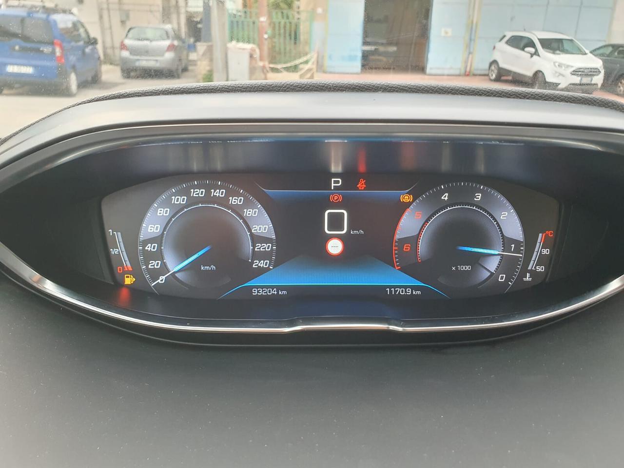 Peugeot 3008 BlueHDi 130 S&S EAT8 Allure