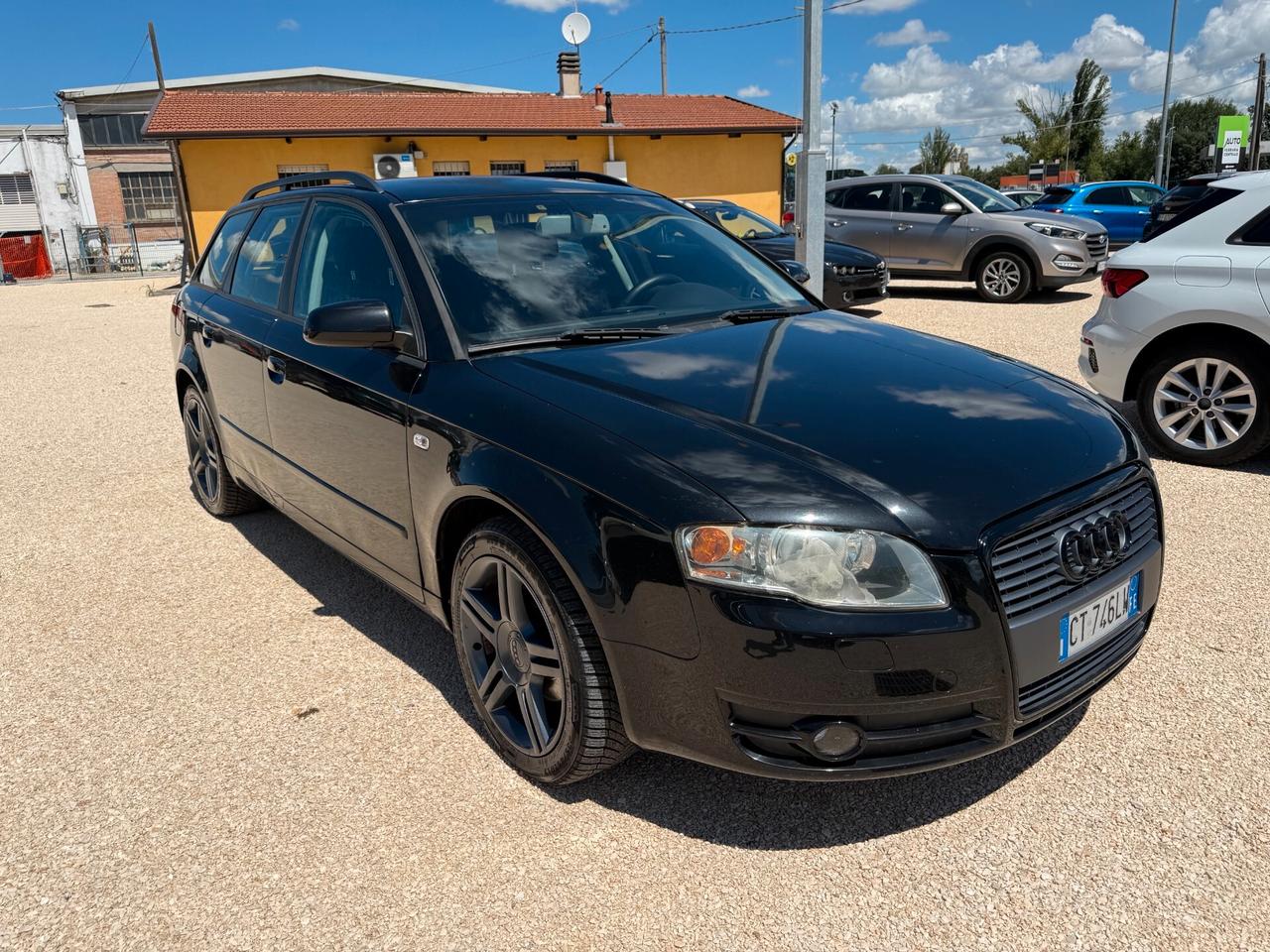 Audi A4 2.0 16V TDI Avant TOTAL BLACK