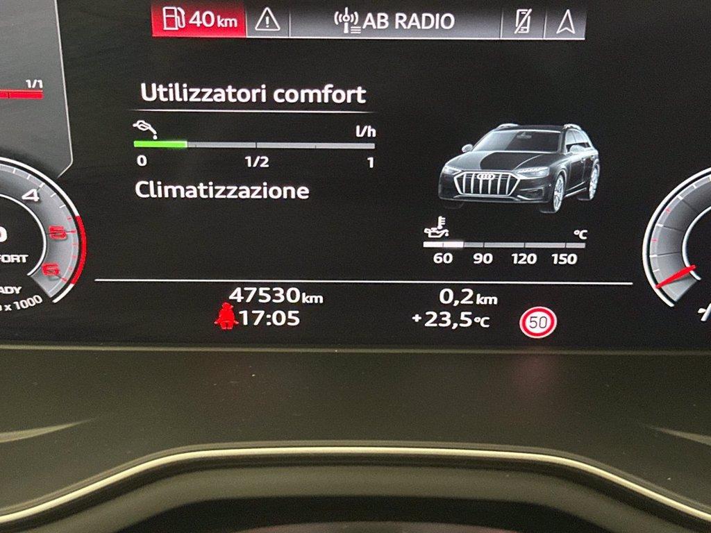 AUDI A4 allroad 40 2.0 tdi mhev identity contrast quattro 204cv s-tronic del 2024
