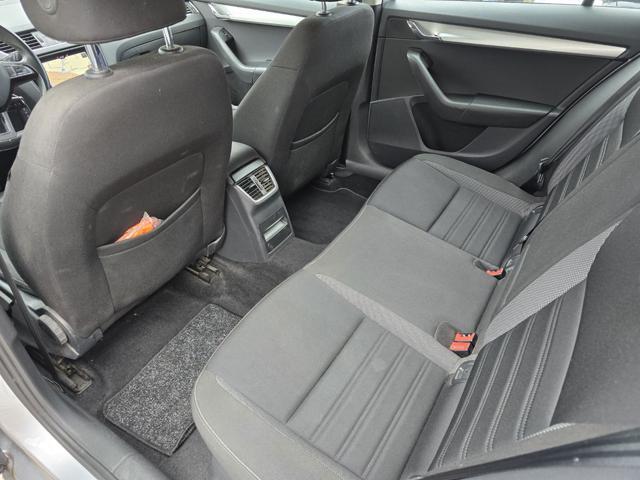 SKODA Octavia 1.5 DSG Wagon Ambition G-Tec