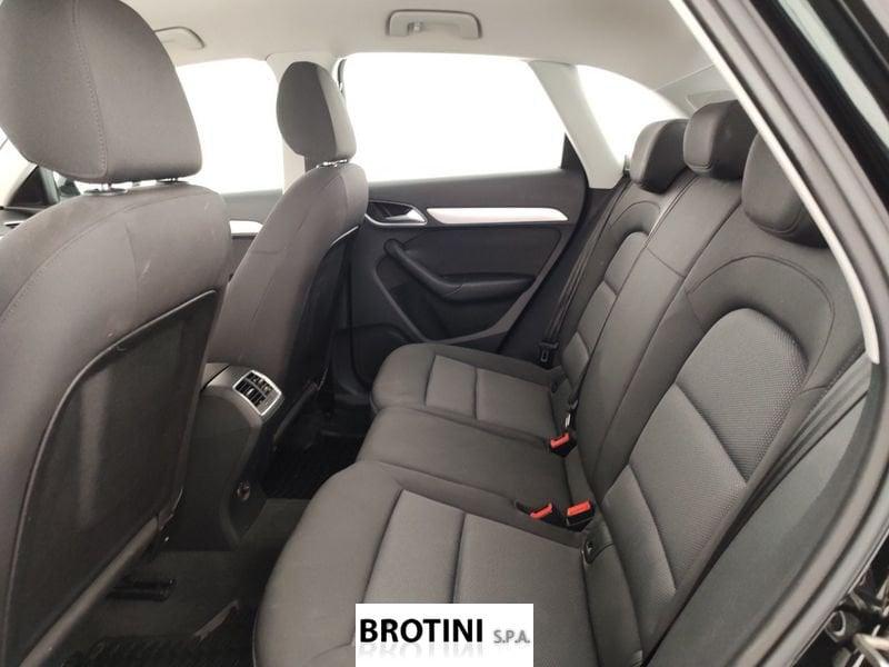 Audi Q3 2.0 TDI 120cv Business