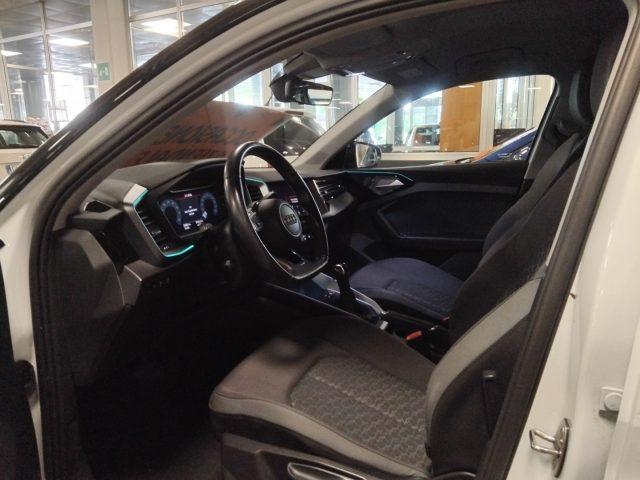 AUDI A1 citycarver 30 TFSI S tronic Identity Contrast