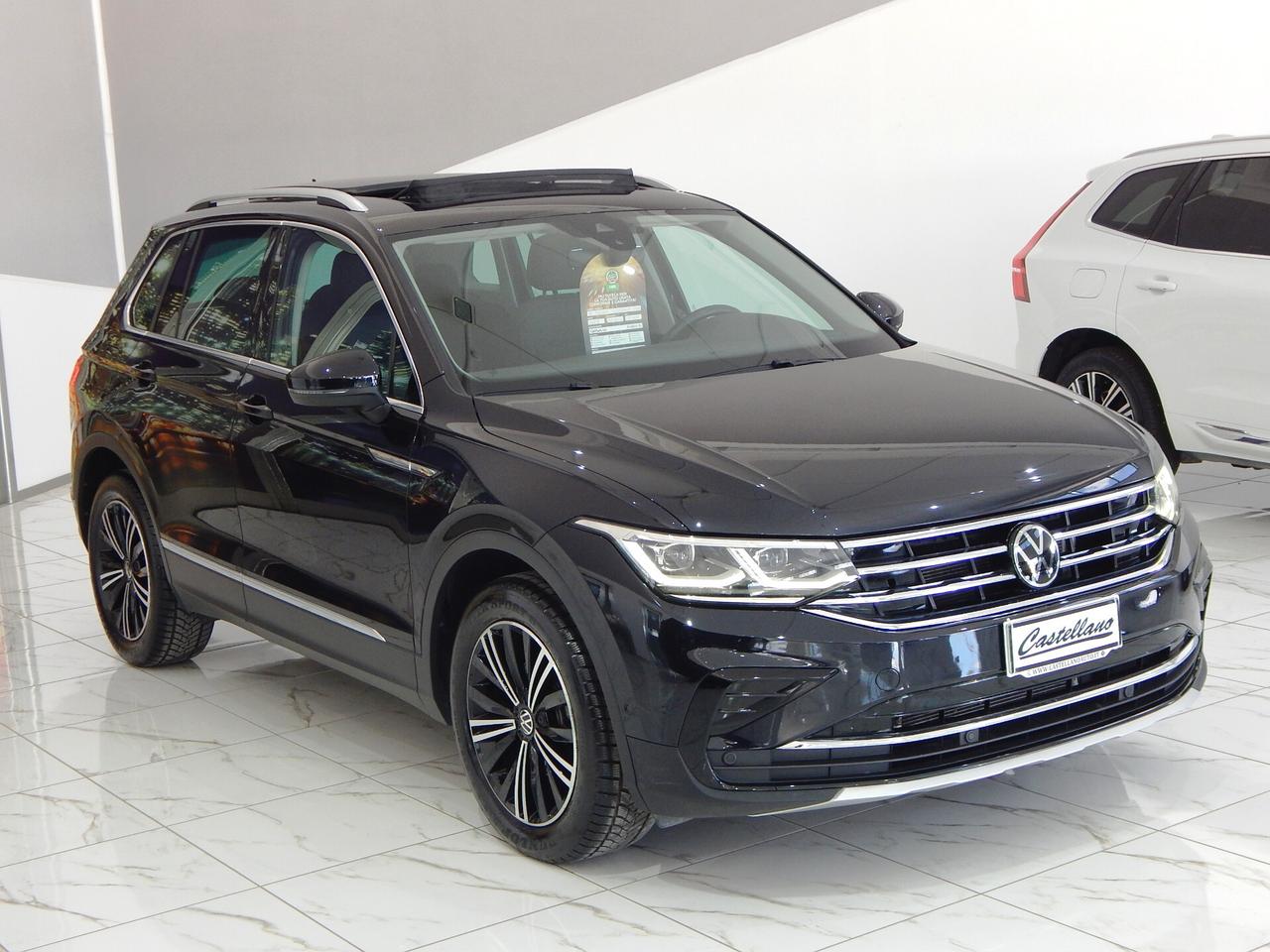 Volkswagen Tiguan 2.0 TDI Elegance 150cv DSG TETTO-NAVI-RADAR-PARK-LED