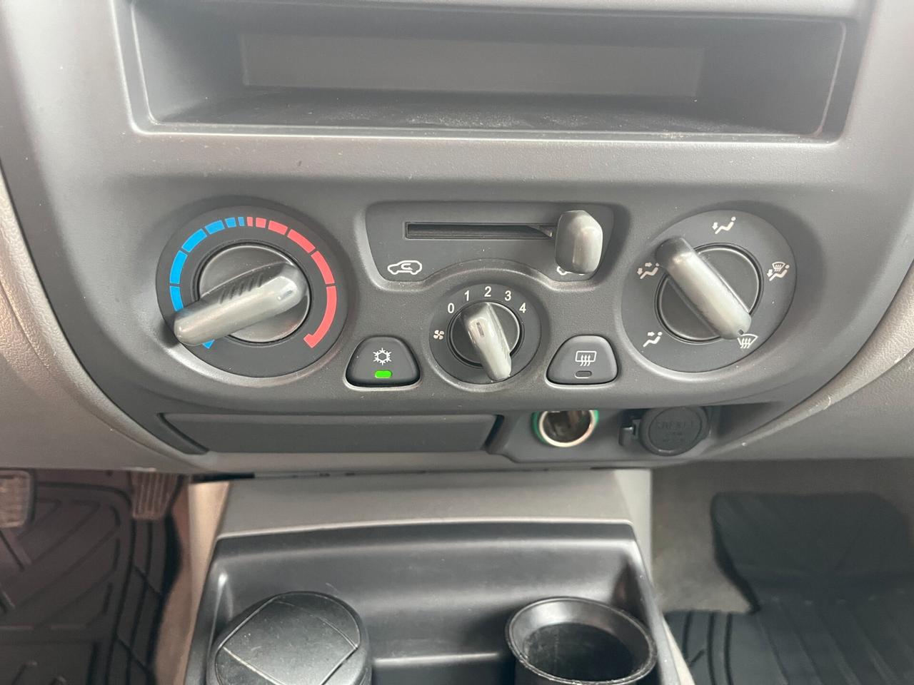 Isuzu D-Max 3.0 TD 4WD Pick-up - 115.000KM