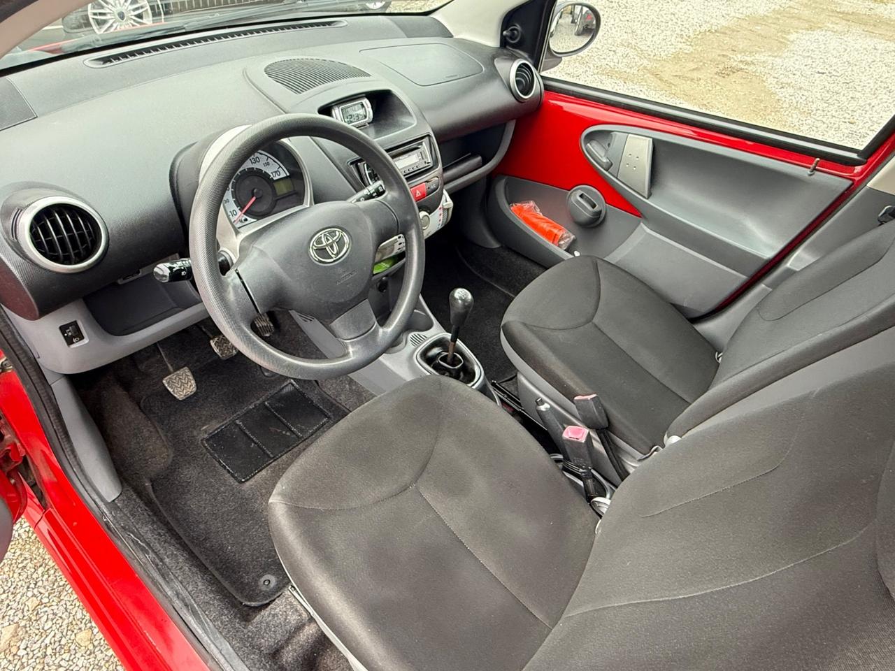 Toyota Aygo 1.0 12V VVT-i 5 porte Sol