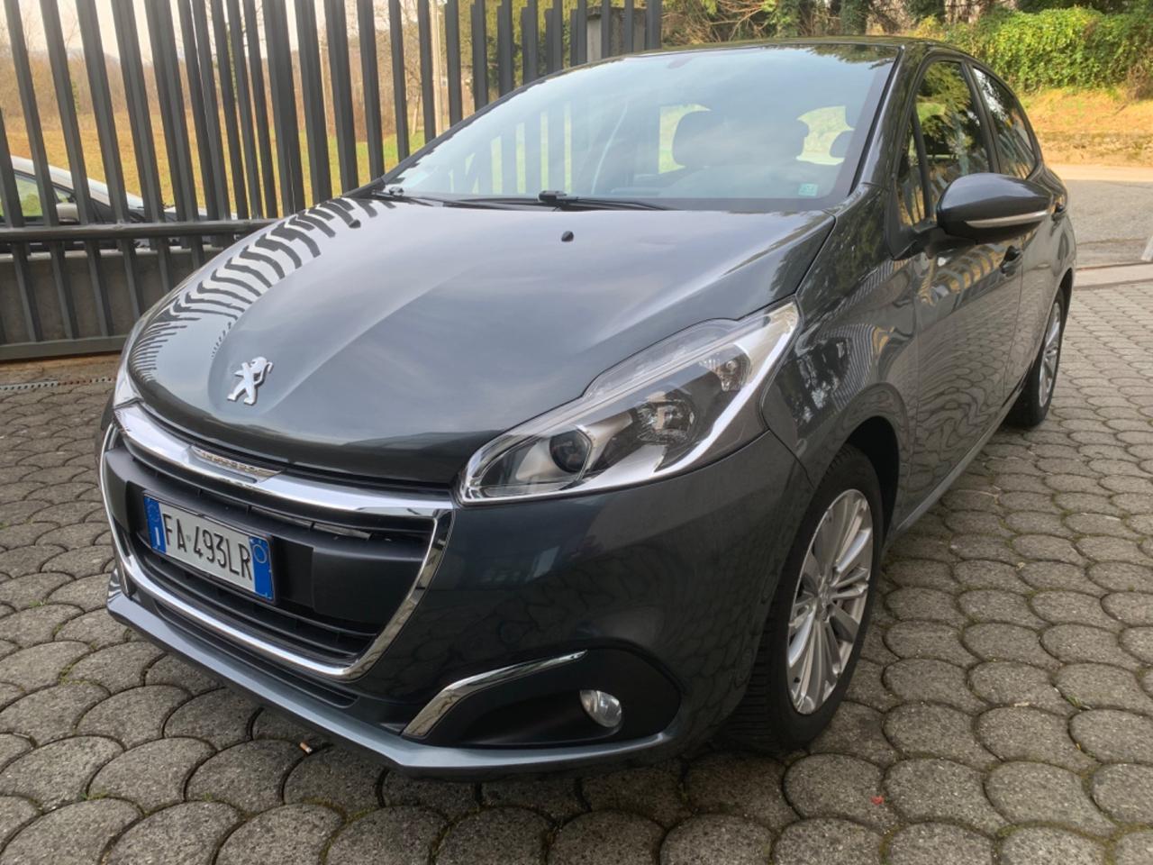 Peugeot 208 PureTech 82 5 porte Allure