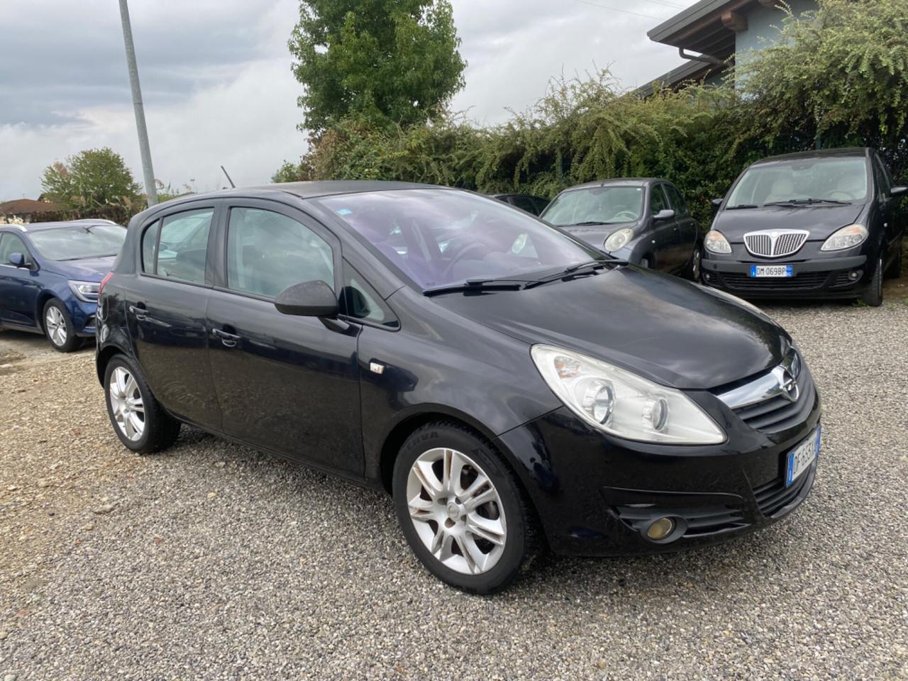 Opel Corsa 1.2 5 porte Club