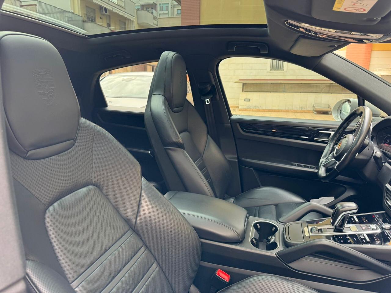 Porsche Cayenne Coupé 3.0 V6 E-Hybrid