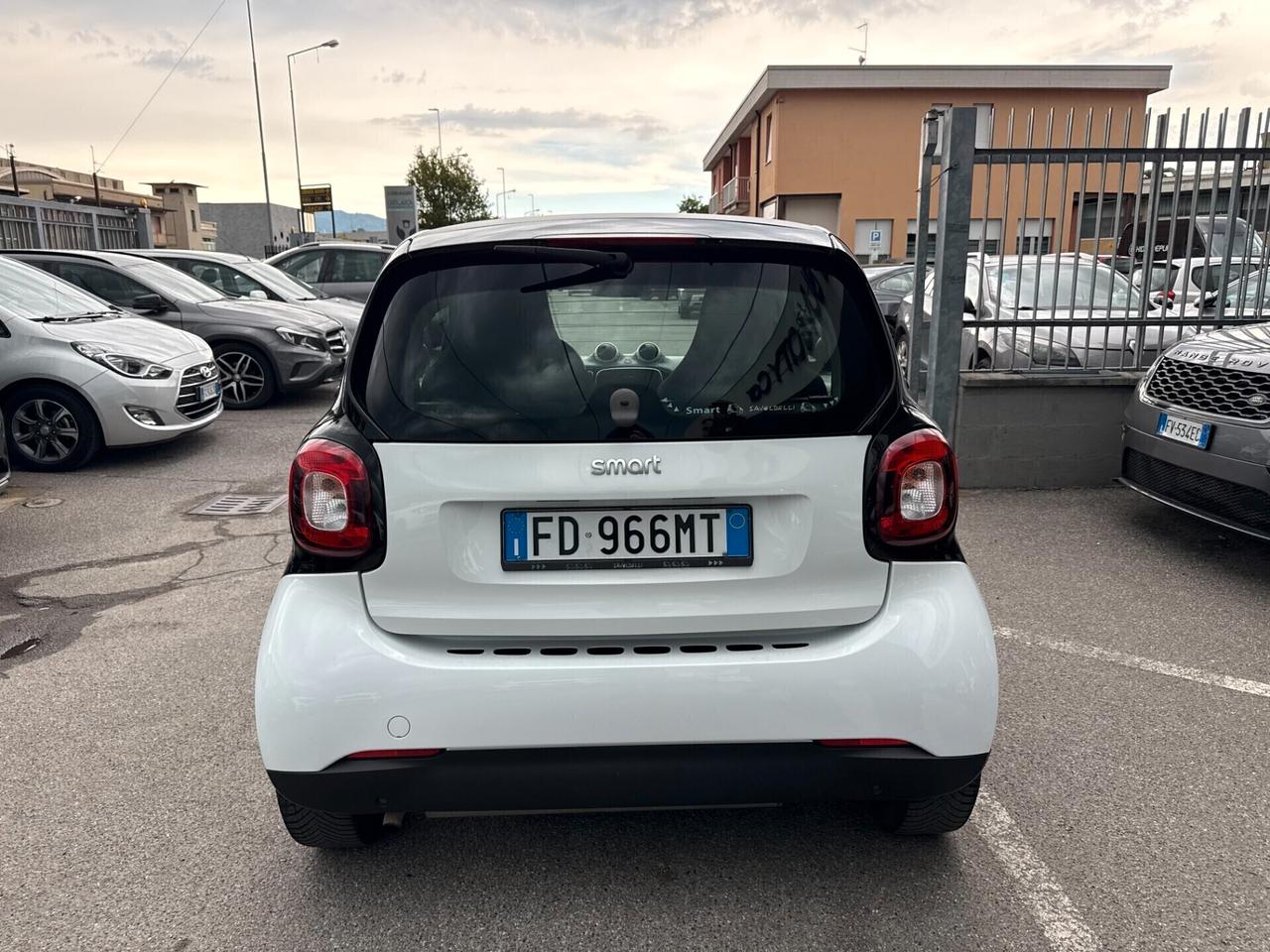 smart forTwo 1.0 71cv NEOPATENTATI