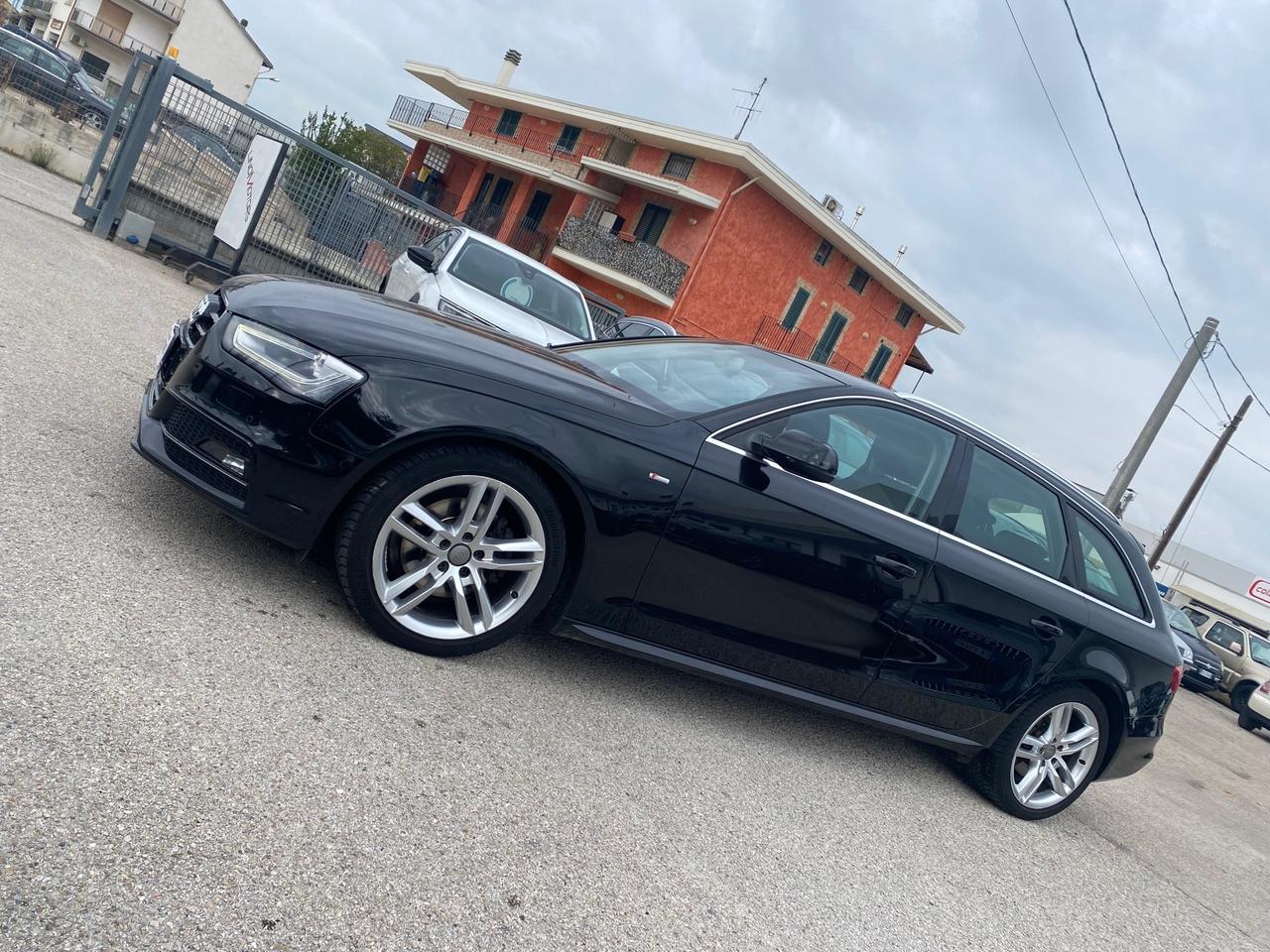 Audi A4 Avant 2.0 TDI 150 CV quattro Advanced S-LINE