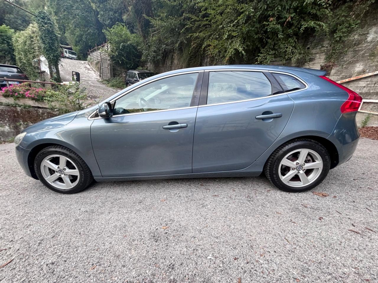 Volvo V40 D3 Momentum V40 2.0
