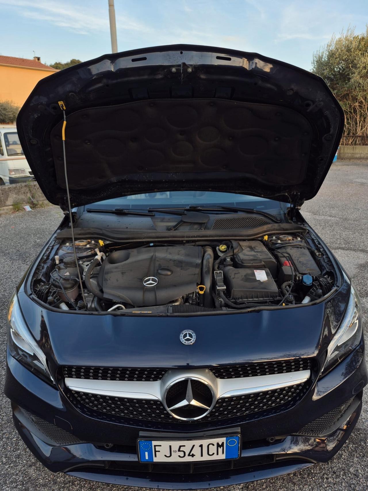 Mercedes-benz CLA 220 d 4Matic Automatic Business