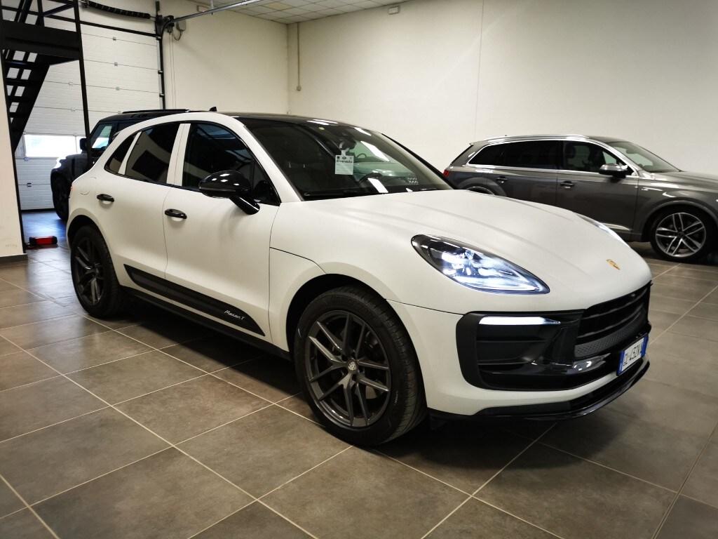 PORSCHE Macan 2.0 T