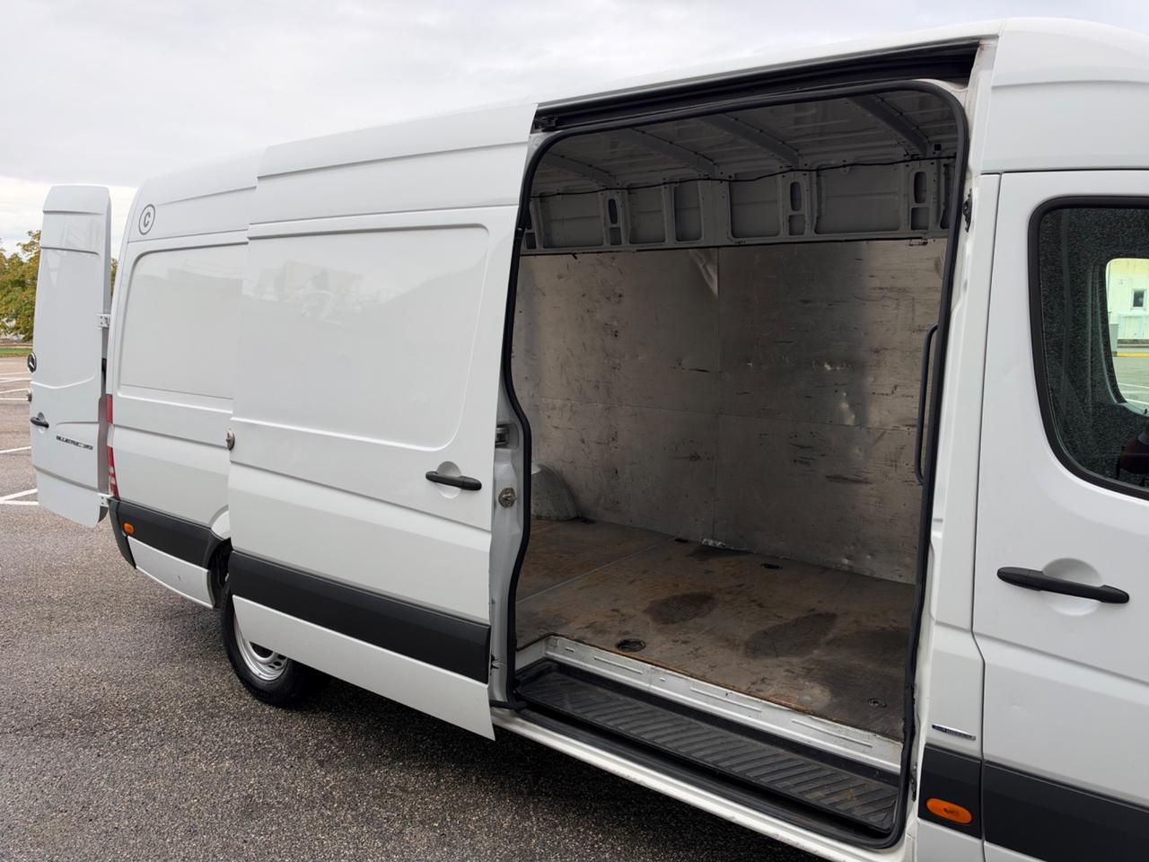 Mercedes Sprinter 319 3.0 V6 Bluetec Automatico