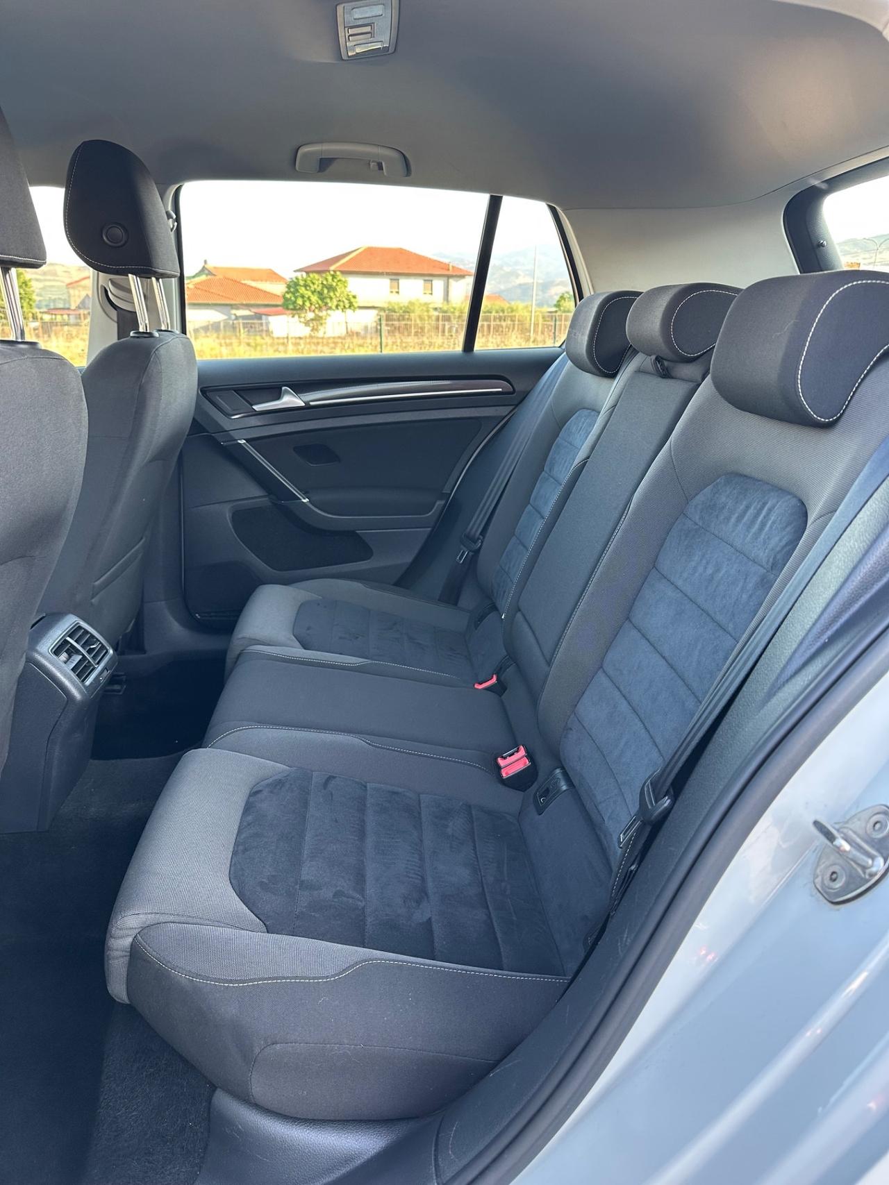 Volkswagen Golf 1.6 TDI 5p. Highline BlueMotion Technology